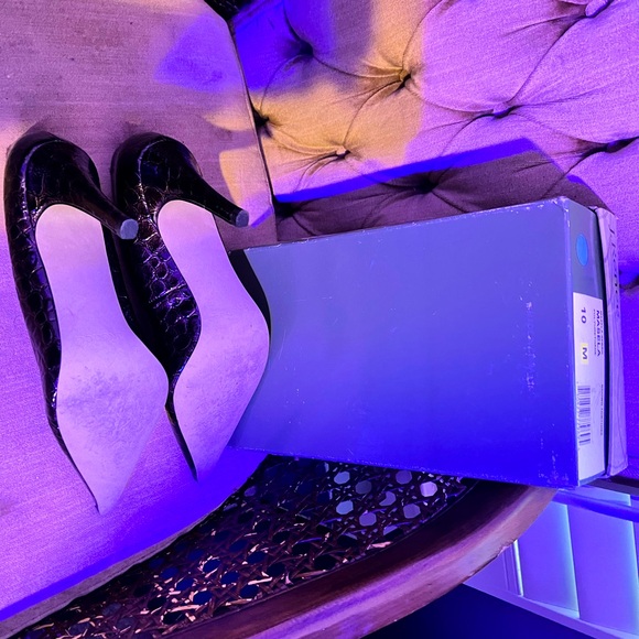 J. RENEE - Picture 8 of 8